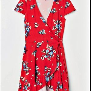 H & M Red Floral Wrap Dress Size 12 NWT